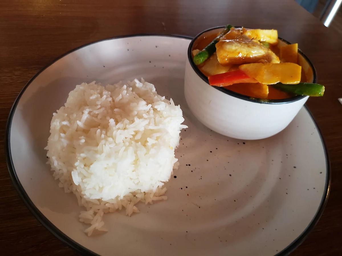 红咖喱鸡肉饭, Thai on the Hill Robina
